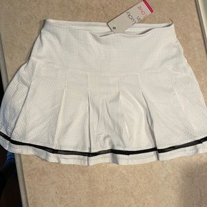 Lucky in Love Women's Micro Tuck Pleat Skirt